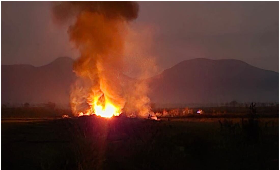 Este 31 de octubre se reportó la explosión de dos camionetas huachicoleras en Hidalgo. Foto: Especial