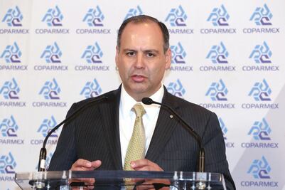 Mudanza de secretarías, plan oneroso: Coparmex