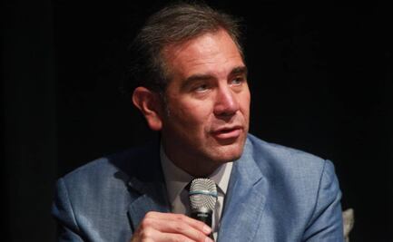 Quien viola la ley ahuyenta a los electores, advierte Lorenzo Córdova