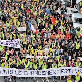 "Chalecos" no logran mostrar músculo