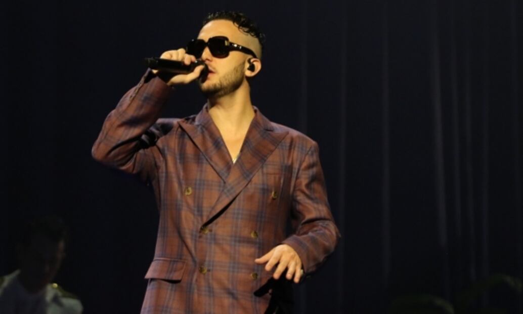 Kate deja autoexilio en el pasado