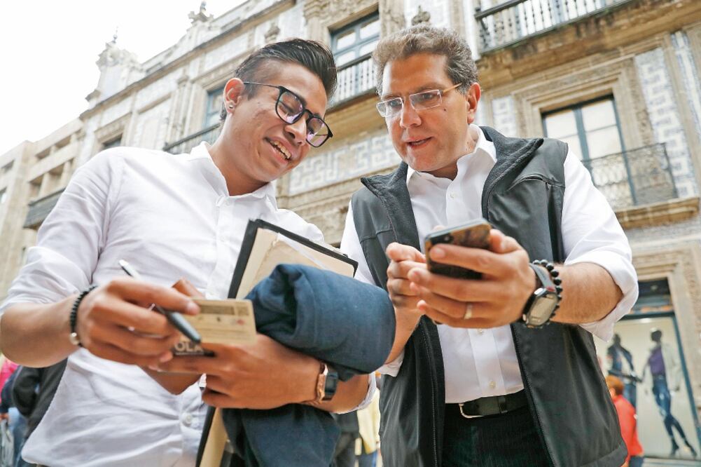 Foto: Armando Ríos Piter, senador y aspirante a la candidatura presidencial independiente. IRVIN OLIVARES. EL UNIVERSAL