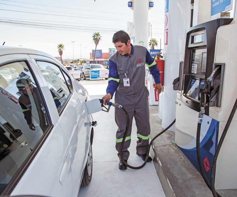 La gasolina y el gas en Baja California también registraron un aumento de su base gravable de 2.5% y 5%, respectivamente. ARCHIVO EL UNIVERSAL