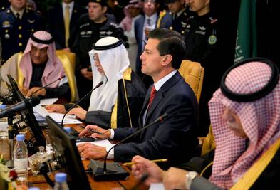 EPN expone reforma energética en Foro Internacional de Energía