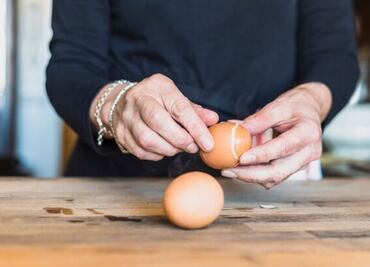 Esta es la parte del huevo que debes comer para una piel joven porque contiene colágeno y ácido hialurónico