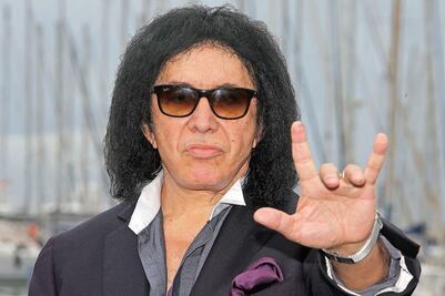 Buscan porno infantil en casa de Gene Simmons