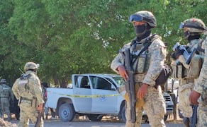 Despliegan operativo aéreo y terrestre en Navolato, Sinaloa; vecinos reportan helicópteros y blindados Foto: Especial