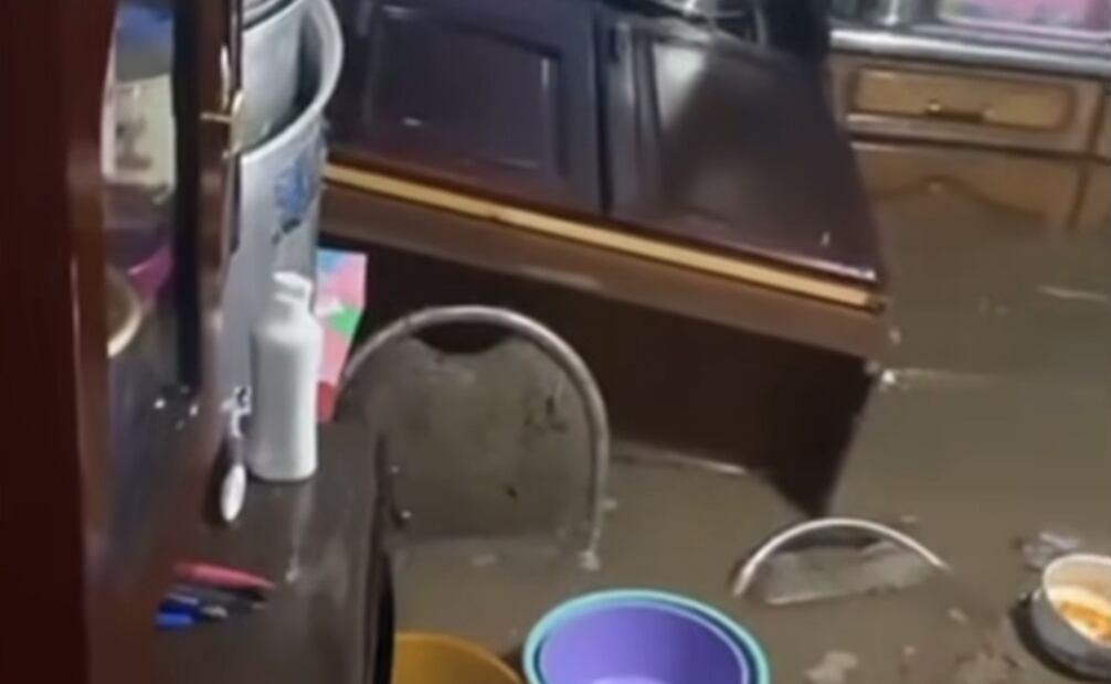 Agua arrasa con animales, carros, inunda casa y la Iglesia de la comunidad San Pedro de Ibarra (22/06/2025). Foto: Especial