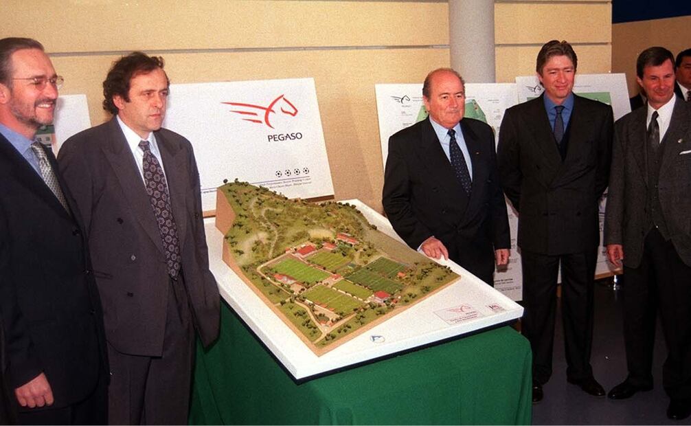Alejandro Burillo durante la inauguración del CAR, antes Centro Pegaso, en 1999. FOTO: Archivo EL UNIVERSAL