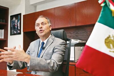 Migrantes solicitan apoyo a CEAV en su paso por México 