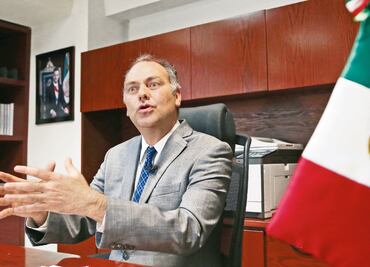 Migrantes solicitan apoyo a CEAV en su paso por México