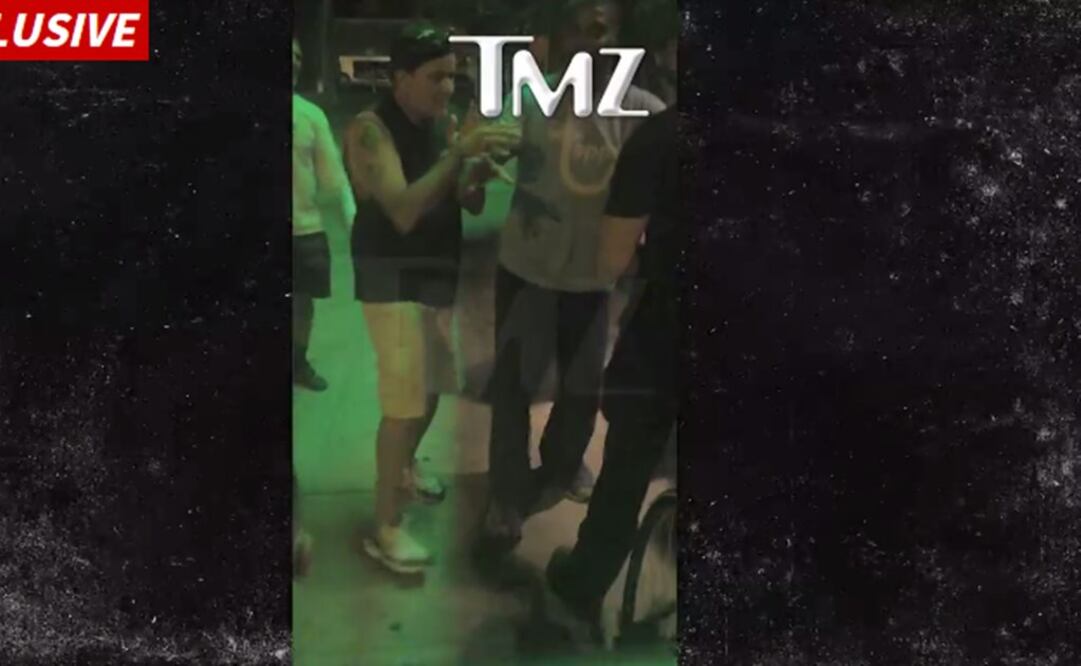 Le aplicaron una llave para poder someterlo Foto:TMZ