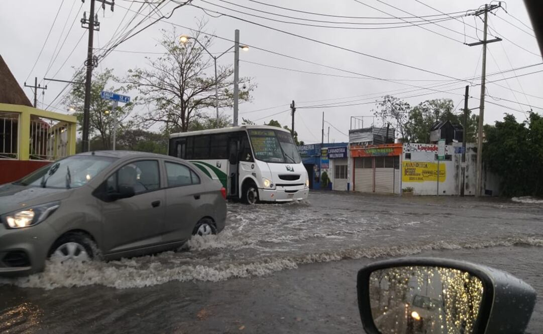 Fuertes aguaceros sorprendieron a Merida desde temprana hora. Foto: Yazmín Rodríguez