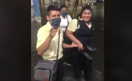 "¿Señora, ya cuenta con su crédito?": pese a inundaciones, empleados de Coppel ofrecen servicio; se viraliza en TikTok