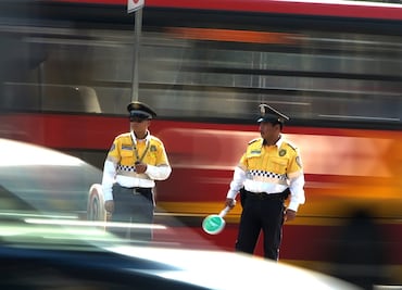 Metrobús rechaza quiebra de empresa operadora de L2