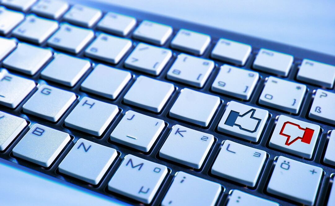 Por Ley, Facebook, Twitter, YouTube o Google tienen inmunidad frente a las acciones legales relacionadas con el contenido publicado por terceros 