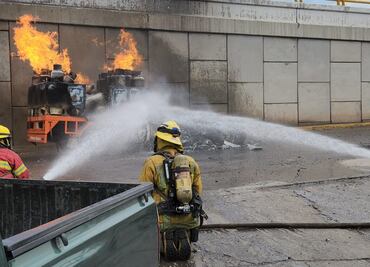 Se incendia camión con cilindros de gas en Culiacán, Sinaloa