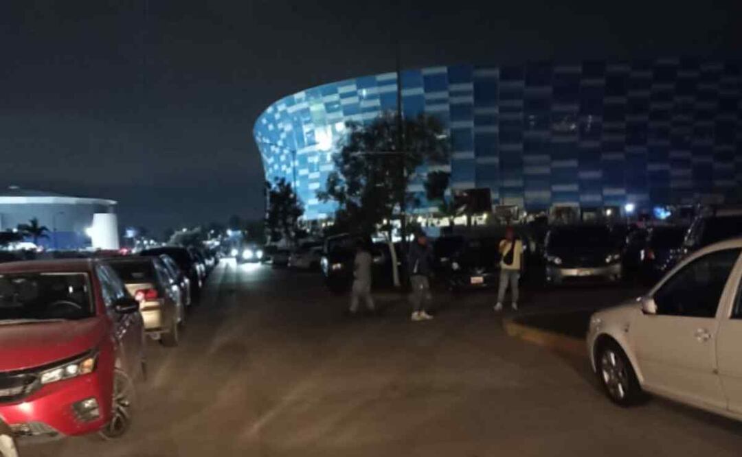 Franeleros golpean a familia Foto: Especial