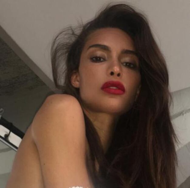 Ella es Ines Rau, conejita trans en páginas centrales de "Playboy"