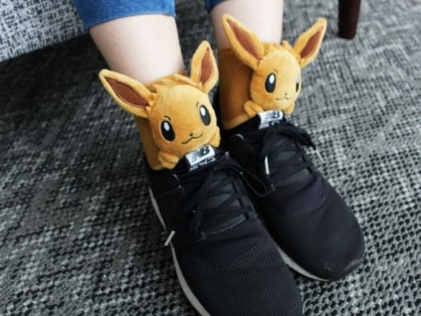 Lanzan calcetines de Pokémon y se vuelve viral
