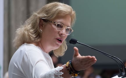 Josefa González Blanco, exembajadora rodeada de polémicas; así frenó el despegue de un vuelo por retraso personal