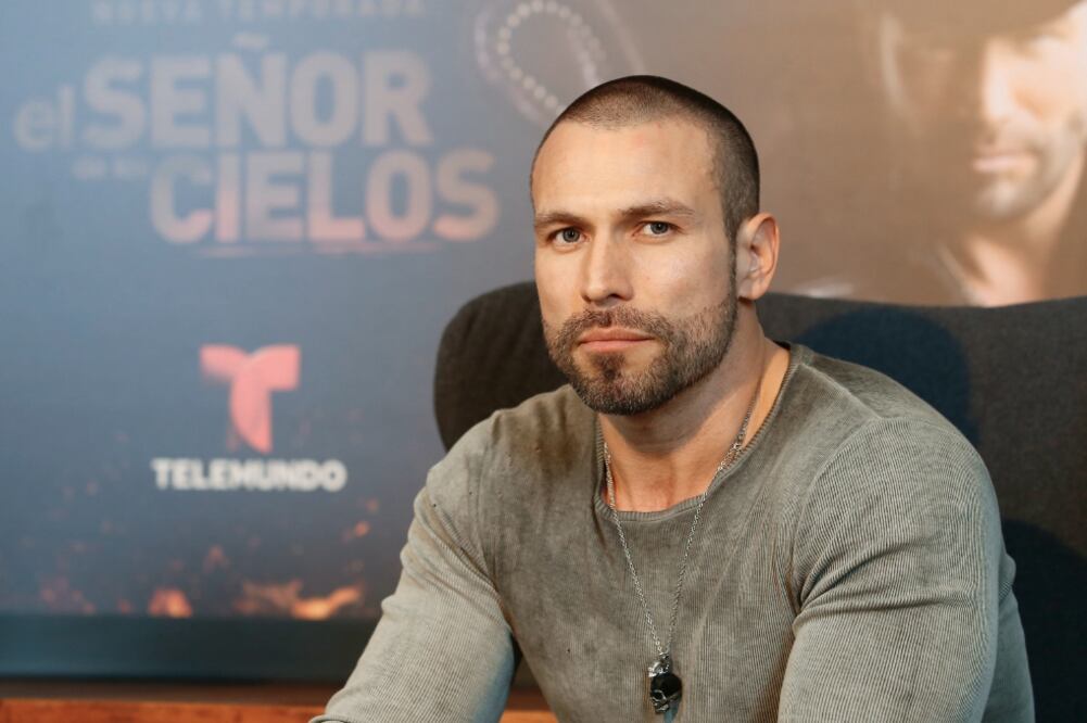 El actor da vida a Aurelio Casillas en la serie que lleva cinco temporadas (AGUSTÍN SALINAS. EL UNIVERSAL)