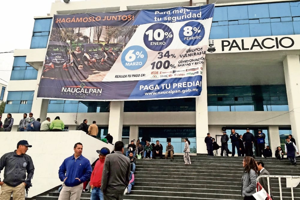El alcalde de Naucalpan adelantó que en breve rendirá cuentas del estado financiero de este ayuntamiento, que enfrenta un quebranto económico (REBECA JIMÉMEZ. EL UNIVERSAL)