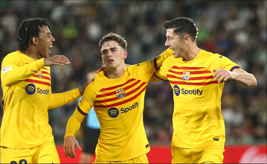 Barcelona goleó al Elche en el cierre de la jornada sabatina de LaLiga / FOTO: AP