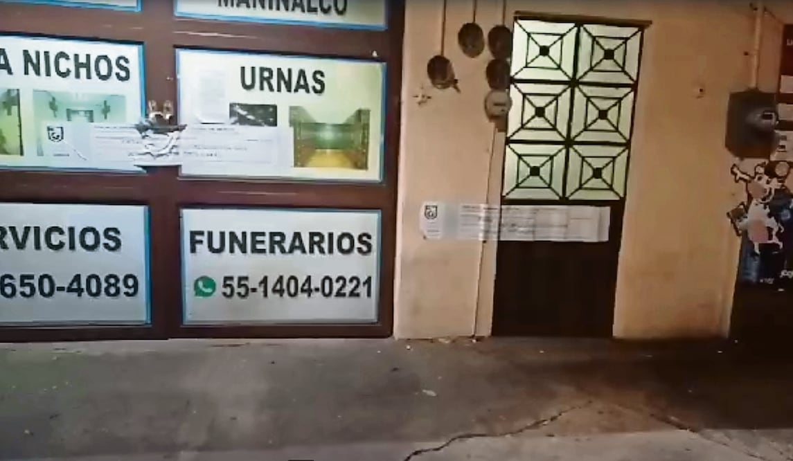 Las cámaras no detectaron la salida de las dos víctimas de la funeraria Mausoleos de Centro, que fue clausurada. Foto: Especial