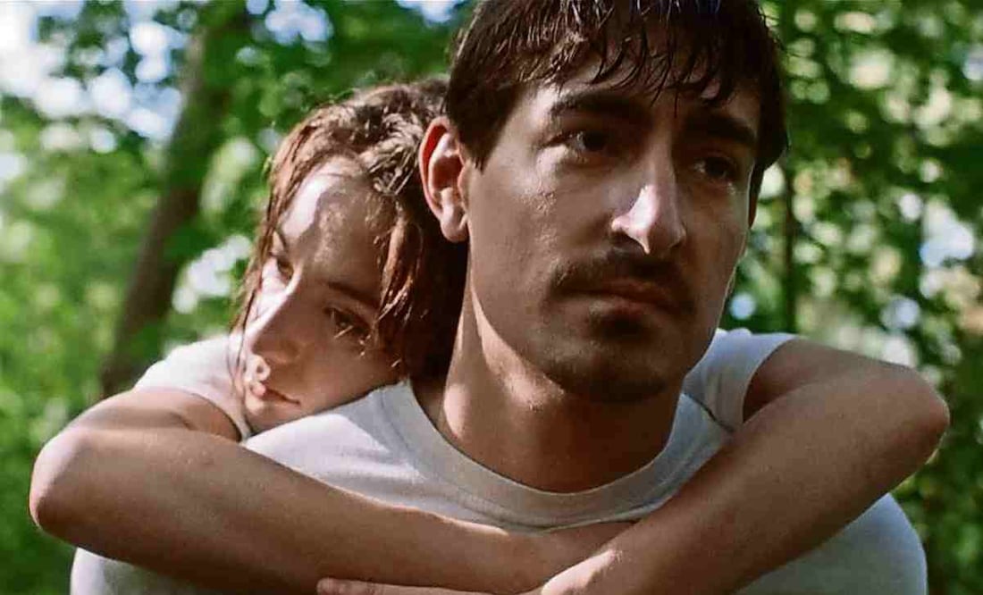 Rose (Marie Bloching) es una joven que debe testificar en un caso de violación en contra de su propio hermano. Foto: Netflix