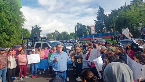 Vecinos exigen solución a vibraciones en Naucalpan