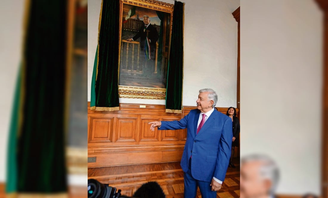 El retrato de Andrés Manuel López Obrador ya cuelga en los muros de Palacio Nacional. Foto: Presidencia