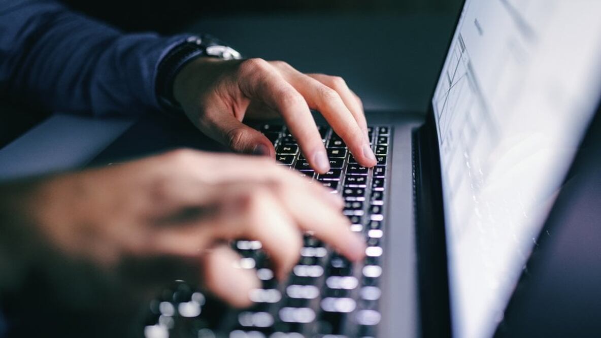 Es importante cuidar nuestra información personal el internet.