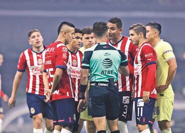 Arturo Brizio cree que en TV desorientan a la afición; desconocen el VAR