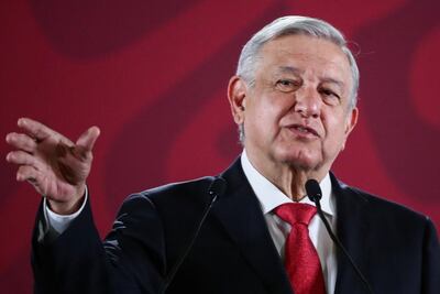 Reprocha AMLO al INE por no sancionar compra de votos; están de adorno y de florero, dice