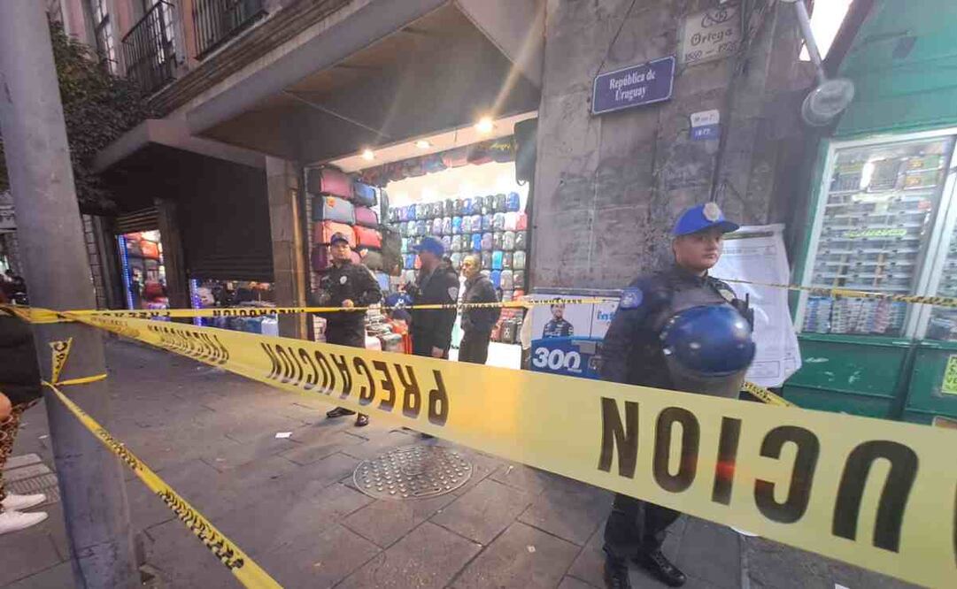 Tres sujetos a bordo de una motocicleta, sometieron y de un disparo, despojaron a un peruano una bolsa que contenía 95 mil pesos. Foto: Juan Carlos Williams. EL UNIVERSAL