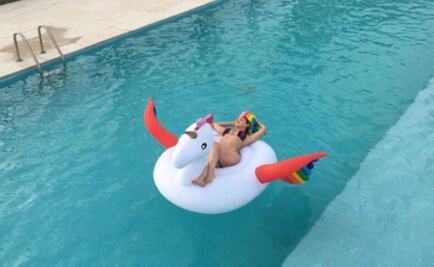 Aracely Arámbula luce sus curvas en bikini