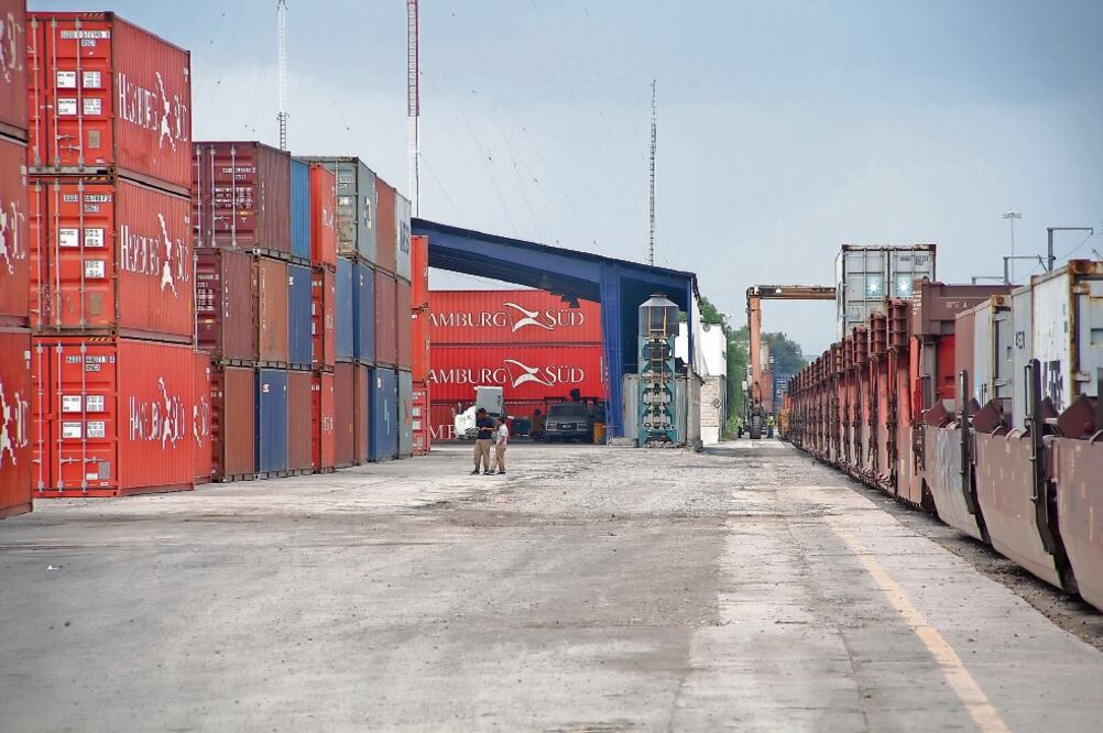 Los exportadores deben llenar el certificado de origen del bien, para demostrar que cumple con el contenido regional (ARCHIVO EL UNIVERSAL)