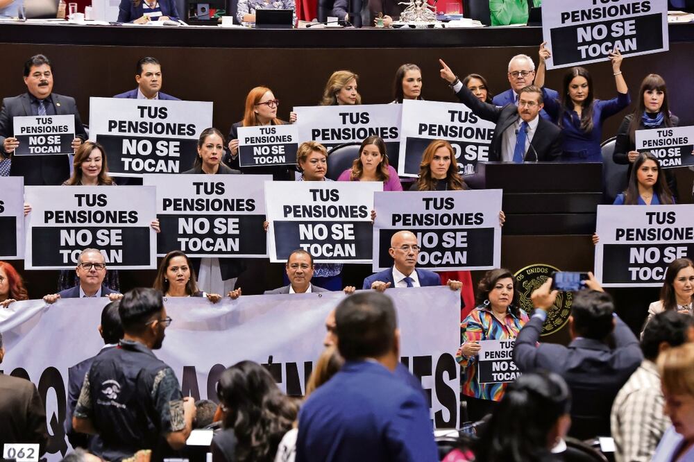 El dictamen fue aprobado en lo general por mayoría de 252 votos por parte de Morena, PT y PVEM, y 212 en contra del PRI, PAN, PRD y MC, así como cuatro abstenciones Foto: Fernanda Rojas