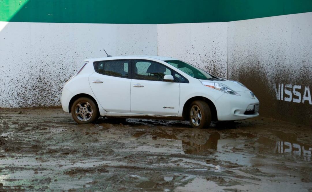 Nissan presenta en México su auto que no se ensucia