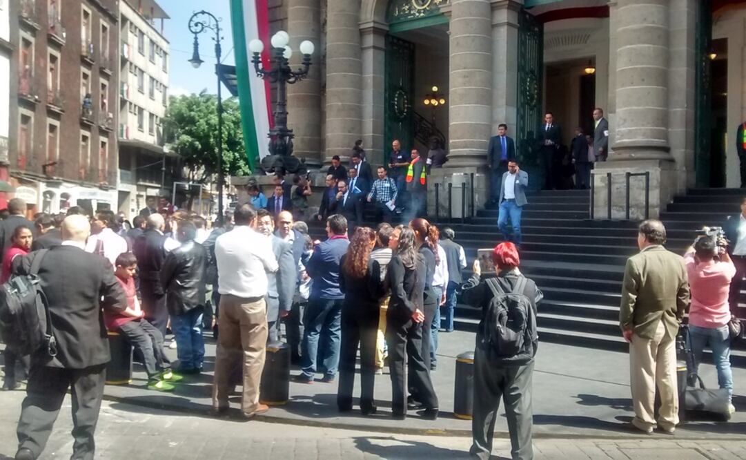 Legisladores evacuan ALDF tras simulacro sísmico