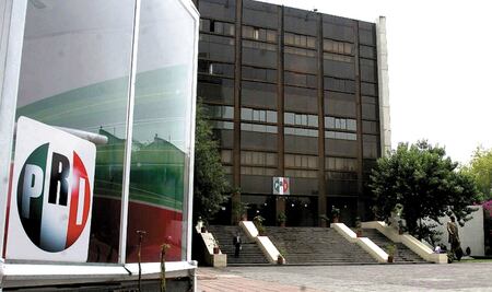 Confirma Tribunal Electoral multa por 84 mdp al PRI por ofrecer padrón en Internet