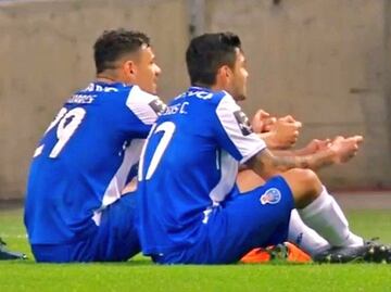 Herrera y Corona, titulares en goleada del Porto