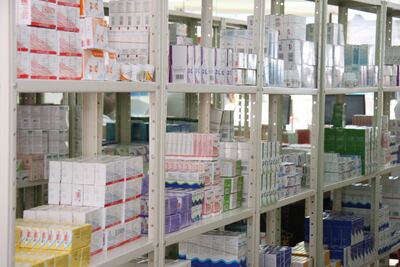 PRI se comprometen a no aumentar IVA en fármacos y alimentos