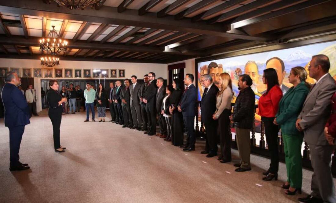 Delfina Gómez, toma de protesta de funcionarios. Foto: Especial