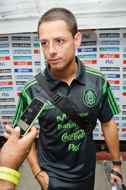 Javier Hernández tiene varias propuestas, pero aún tiene contrato con el ‘ManU’ (GERARDO FLORES. IMAGO7)