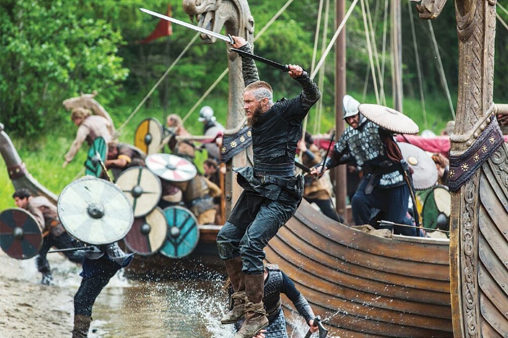 La serie retrata la ruda y dura vida de los vikingos, nómadas, guerreros y conquistadores (CORTESÍA FOX)