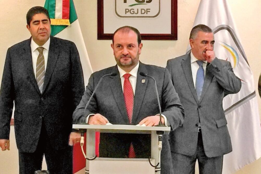 El procurador local, Rodolfo Ríos, dijo que durante un operativo, un hombre armado condujo a autoridades a localizar el inmueble donde vendían droga (ESPECIAL)