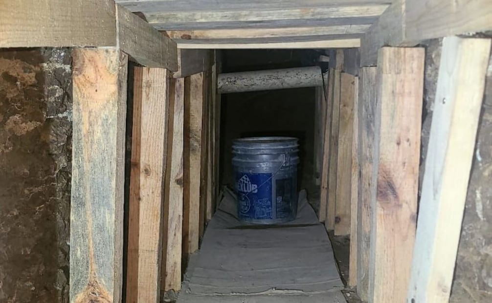 Durante la revisión se determinó que la empresa no contaba con permisos municipales, ni con estudios técnicos o autorizaciones (04/12/2025). Foto: Especial