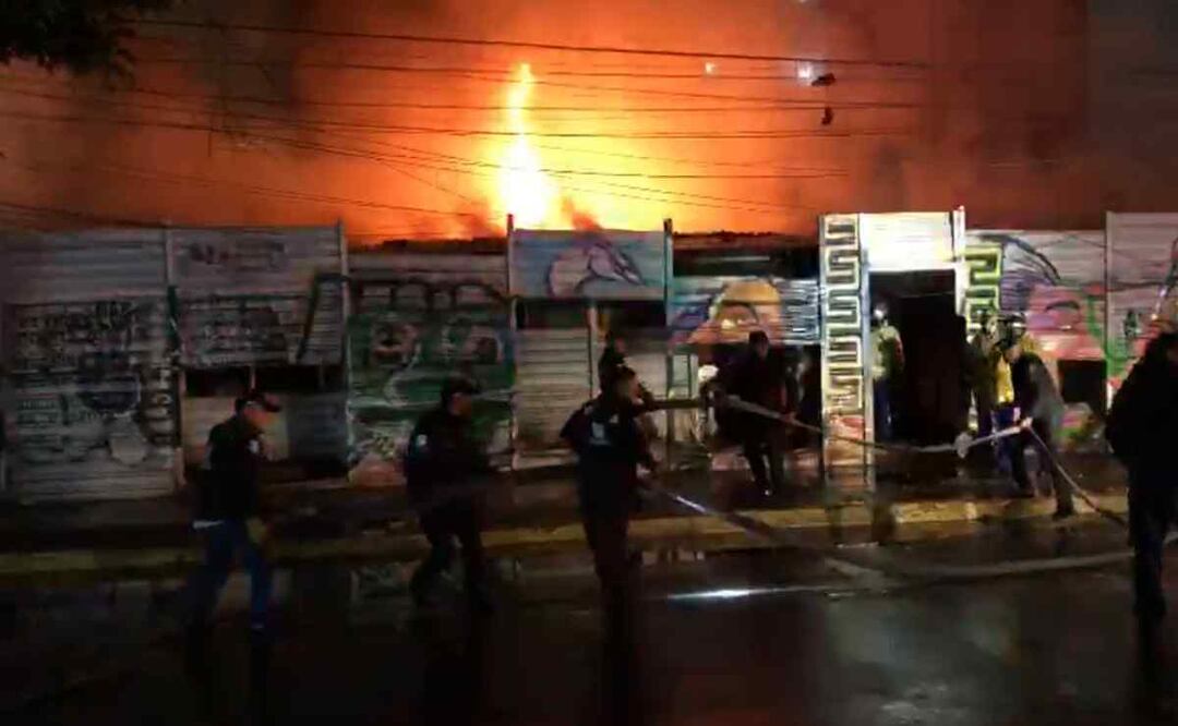 Este martes, se reportó un incendio en un lote baldío con casas de láminas en la Colonia Buenavista/ Foto: Especial